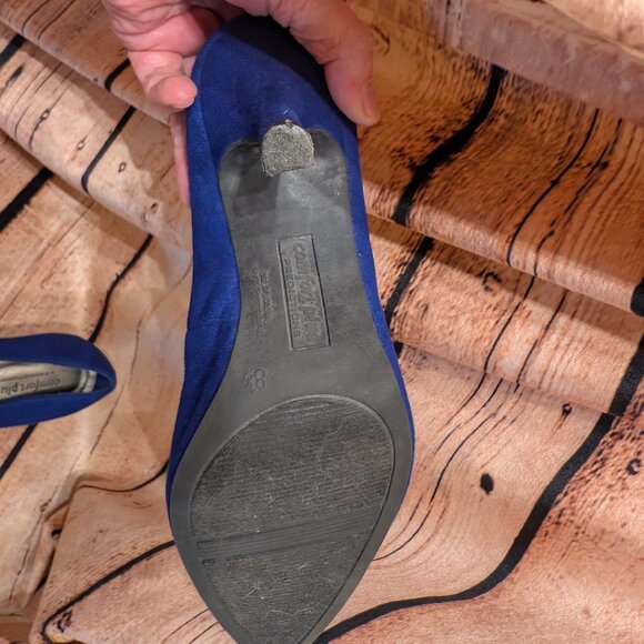 Predictions Comfort Plus Blue Pointed Toe Heels - Picture 7 of 7